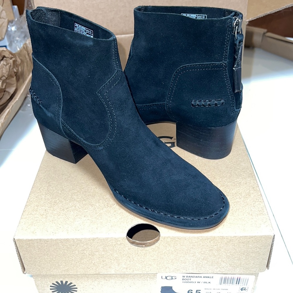 AUTH NIB UGG BANDARA SUEDE ANKLE BOOTS BLACK US 6 or 6.5
